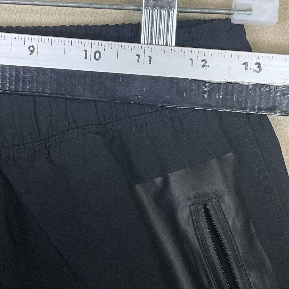 Lululemon Mens XS Black Athletic‎ Shorts Faux Leather Pockets Elastic Waist Logo